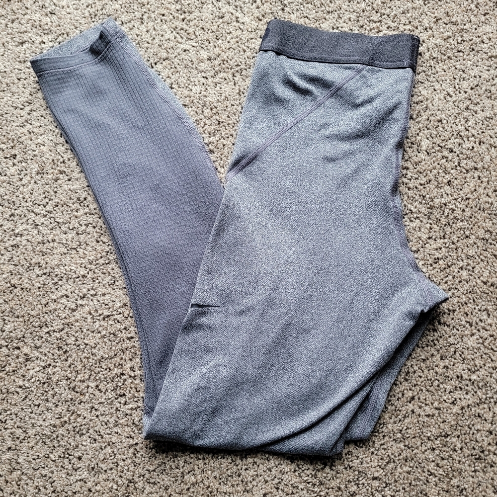 Nike Pro Women's Leggings M Gray Cropped Athletic Pants